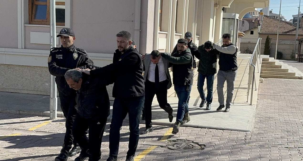 Konya’da çöken binaya ilişkin 6 tutuklama!