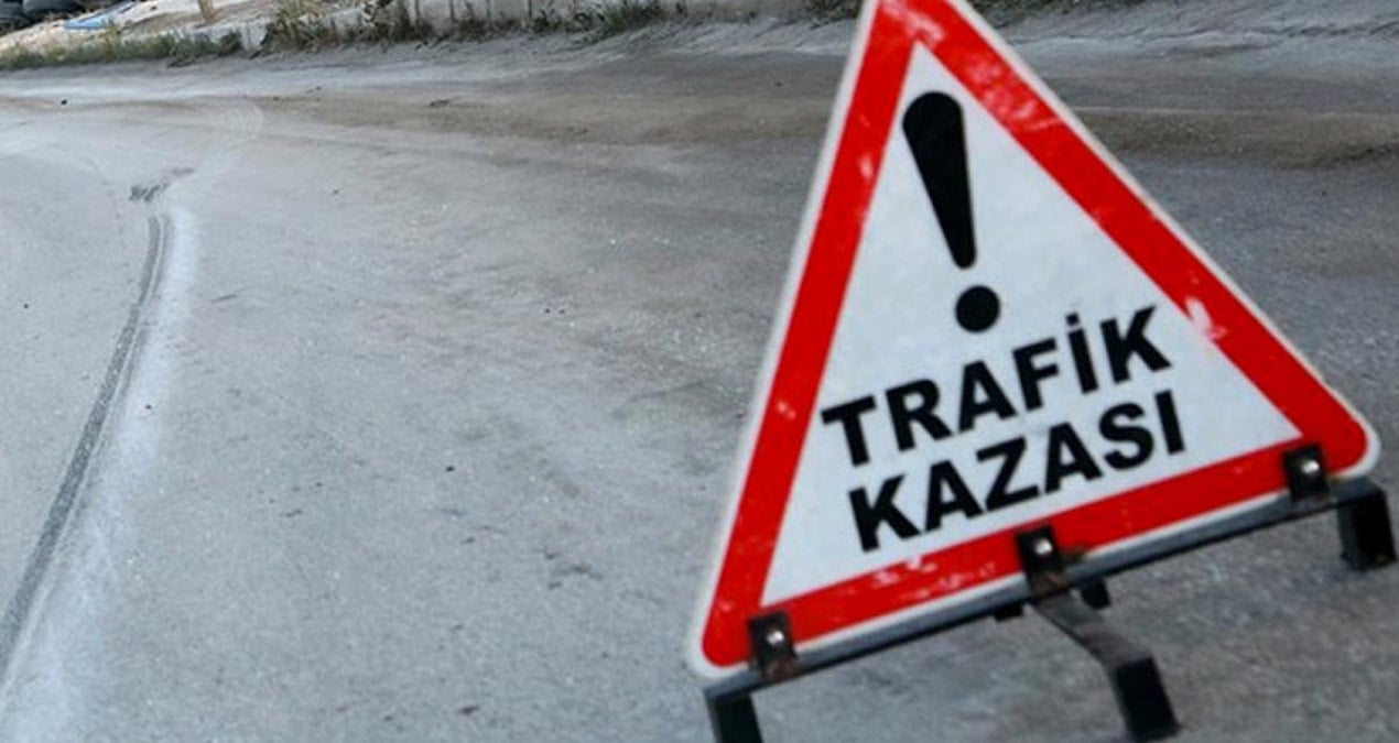Adana’da feci kaza: Otomobille çarpışan motosikletin sürücüsü öldü