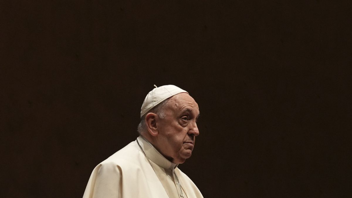 Papa Francis Ukraynalı gençlere çağrı: ‘Vatansever olun, savaşı reddedin, affedin’